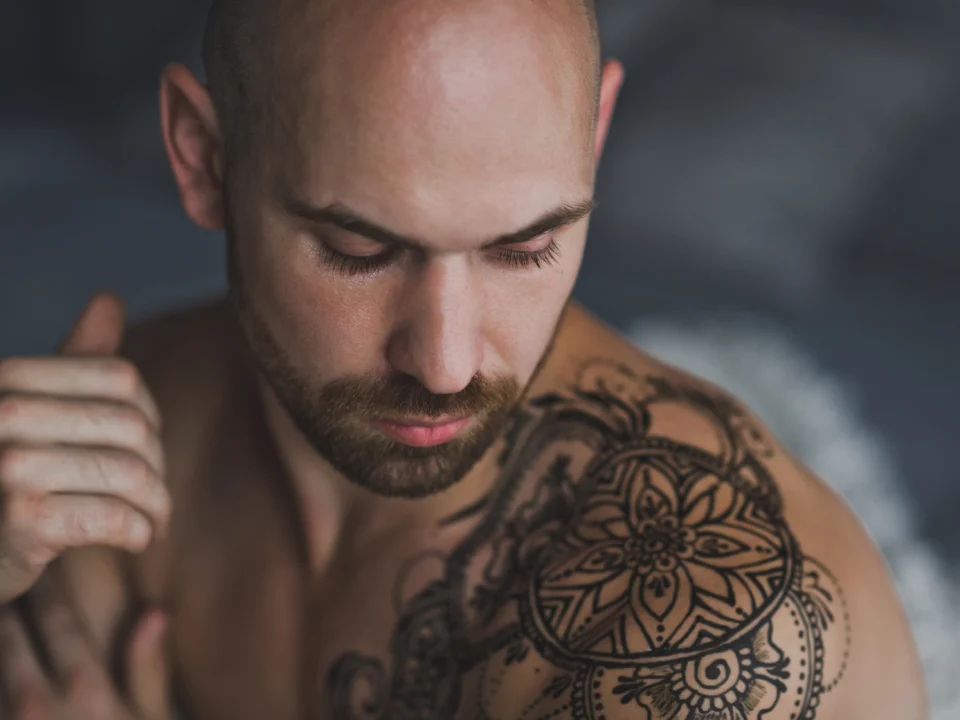 dotwork shoulder tattoo filler